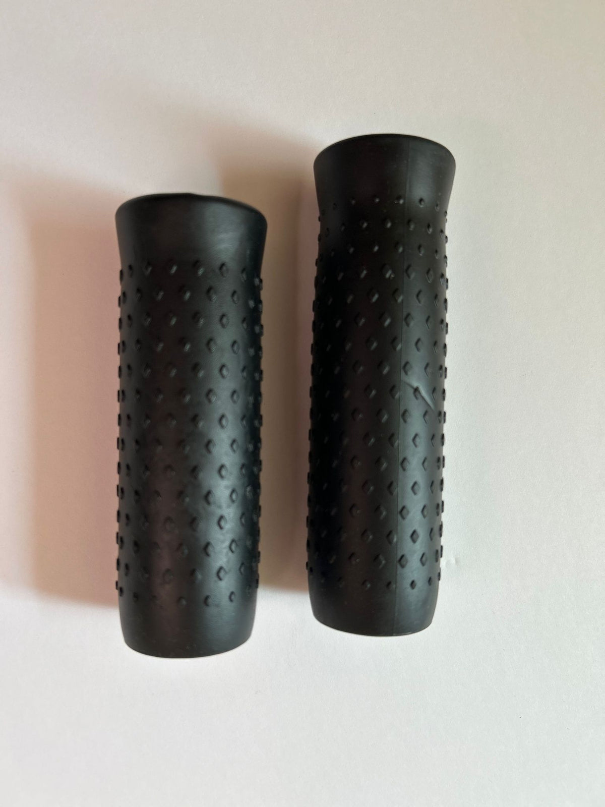 Handlebar grips black(one pair) for Ninebot Max G30 (Aftermarket part)